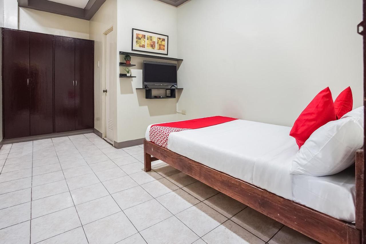 Oyo 474 Urbandeca Tower 316 - Nizami Condotel Mandaluyong Buitenkant foto